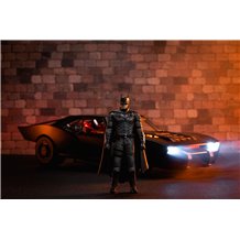 Figura Batman 2022 + Batmobile Die-Cast Vehicle with Lights (Jada Toys)